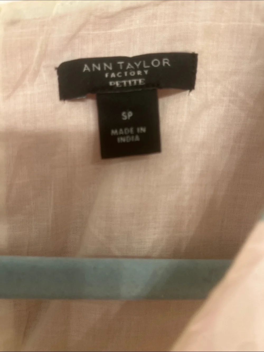 Ann Taylor sleeveless neck